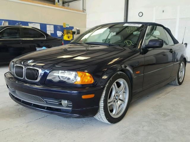 WBABS53421JU81165 - 2001 BMW 330 CI BLUE photo 2