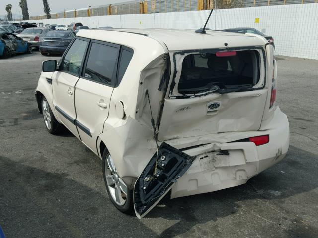 KNDJT2A28B7730403 - 2011 KIA SOUL + WHITE photo 3