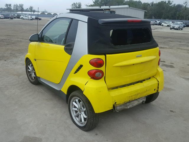 WMEEK31XX8K133069 - 2008 SMART FORTWO PAS YELLOW photo 3