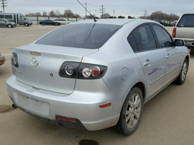 JM1BK32F381829432 - 2008 MAZDA 3 I SILVER photo 4