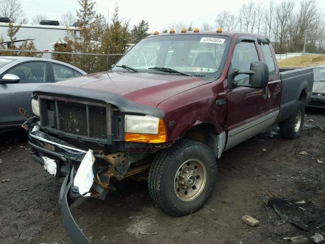 1FTNX21S0YEB40738 - 2000 FORD F250 SUPER RED photo 2