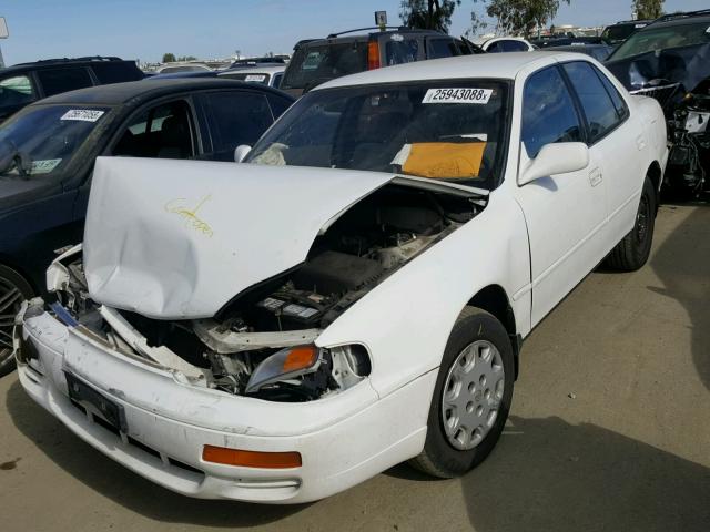 4T1SK12E8SU867705 - 1995 TOYOTA CAMRY LE WHITE photo 2