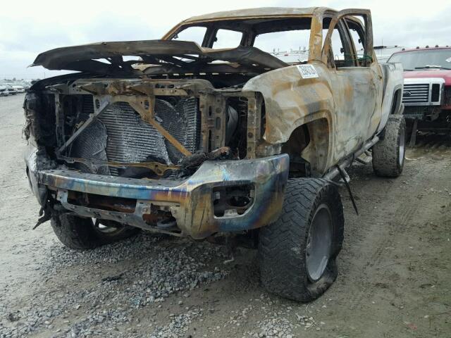 1GT42WC89GF239201 - 2016 GMC SIERRA K35 BURN photo 2