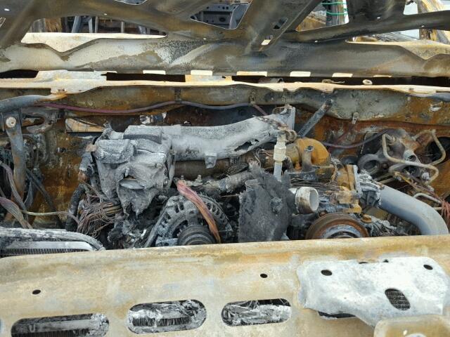 1GT42WC89GF239201 - 2016 GMC SIERRA K35 BURN photo 7