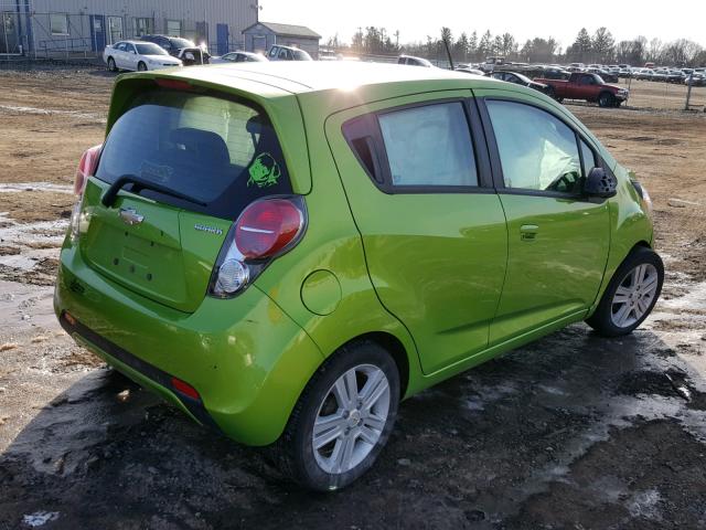 KL8CB6S99EC527409 - 2014 CHEVROLET SPARK LS GREEN photo 4