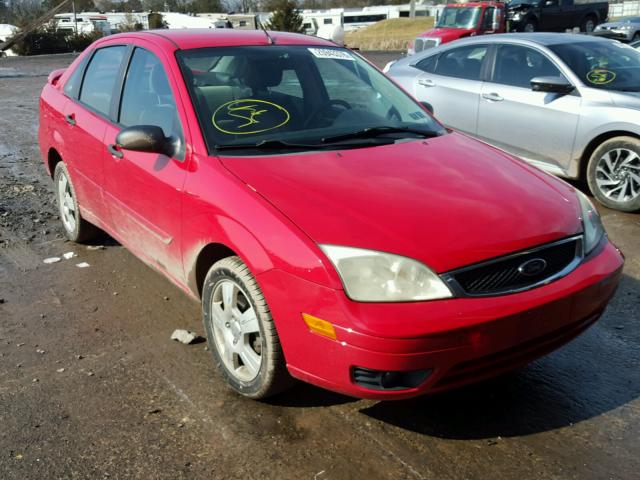 1FAHP34N47W167433 - 2007 FORD FOCUS ZX4 RED photo 1