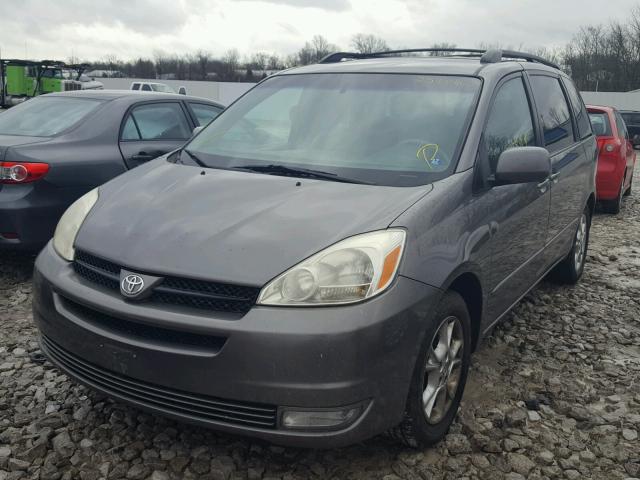 5TDZA22C25S351956 - 2005 TOYOTA SIENNA XLE GRAY photo 2