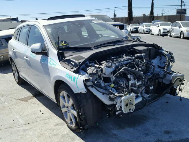 YV140MEK2G1292431 - 2016 VOLVO V60 T5 WHITE photo 1