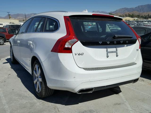 YV140MEK2G1292431 - 2016 VOLVO V60 T5 WHITE photo 3