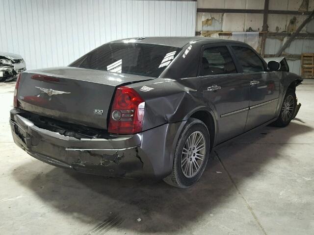 2C3CA5CV8AH225508 - 2010 CHRYSLER 300 TOURIN CHARCOAL photo 4