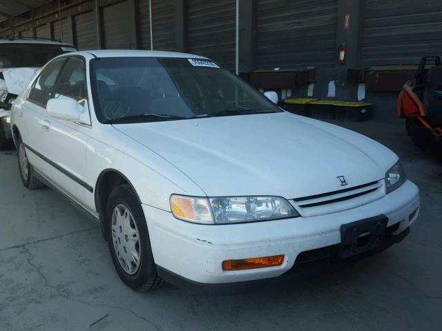 1HGCD5645SA020588 - 1995 HONDA ACCORD LX WHITE photo 1