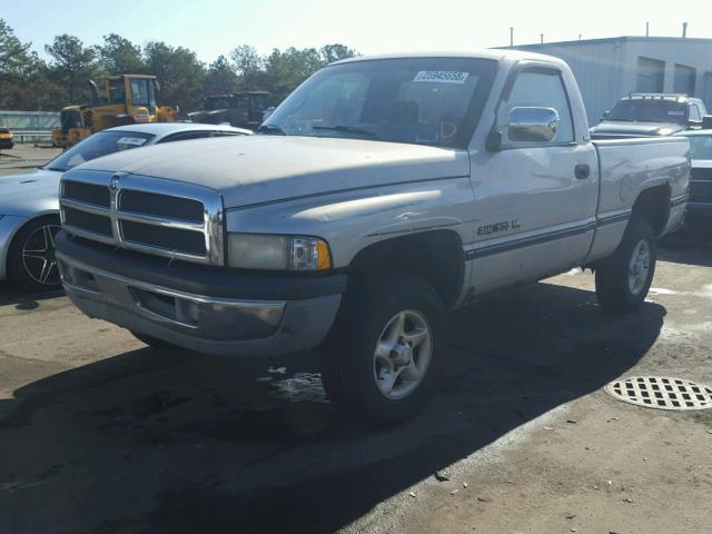 1B7HF16Y4VJ524306 - 1997 DODGE RAM 1500 SILVER photo 2