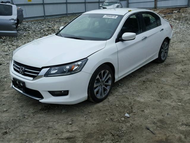 1HGCR2F54EA093173 - 2014 HONDA ACCORD SPO WHITE photo 2