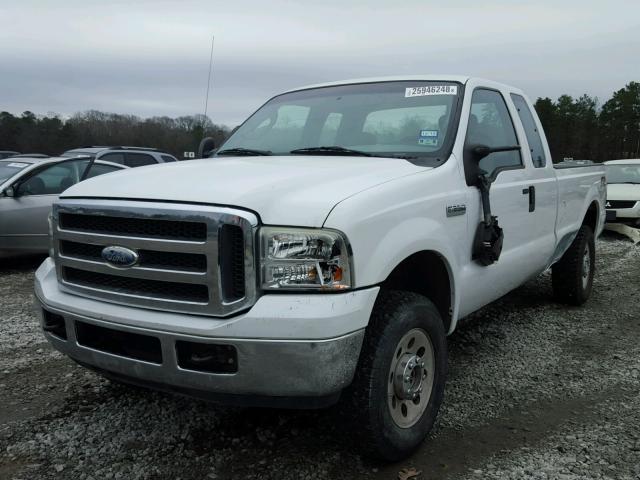 1FTSX21P85EB10901 - 2005 FORD F250 SUPER WHITE photo 2