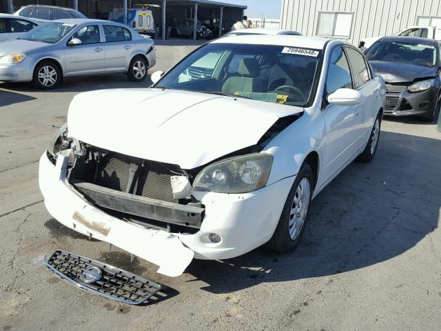 1N4AL11D05C158711 - 2005 NISSAN ALTIMA S WHITE photo 2