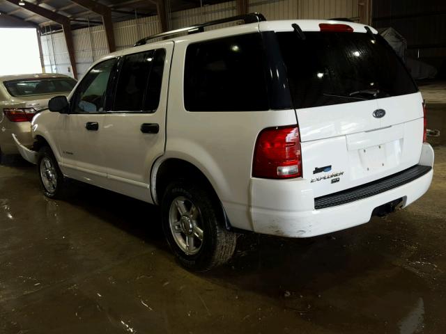 1FMZU63K34UA01617 - 2004 FORD EXPLORER X WHITE photo 3