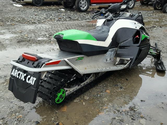 4UF11SNW2BT109919 - 2011 ARCT Z1 LXR BLACK photo 4