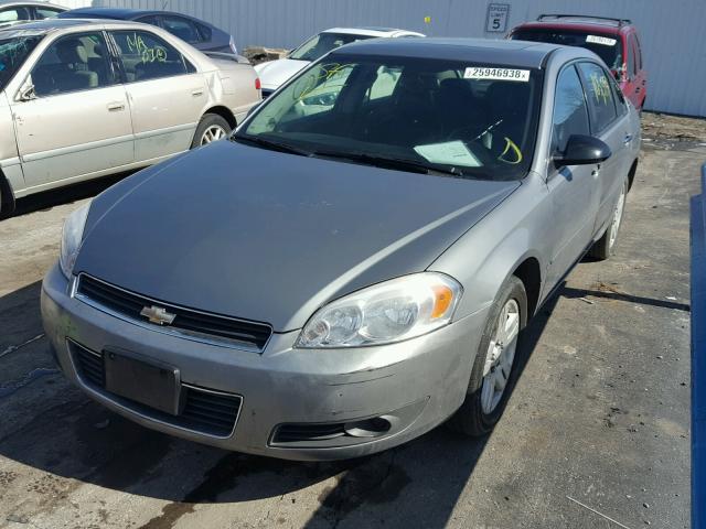 2G1WU58R579192975 - 2007 CHEVROLET IMPALA LTZ GRAY photo 2