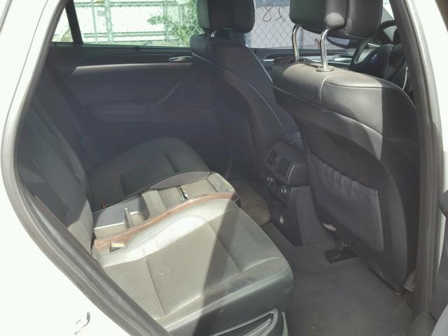 5UXFG2C52BLX06976 - 2011 BMW X6 XDRIVE3 WHITE photo 6