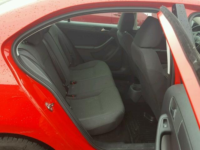 3VW2K7AJ1DM383384 - 2013 VOLKSWAGEN JETTA BASE წითელი ფოტო 6