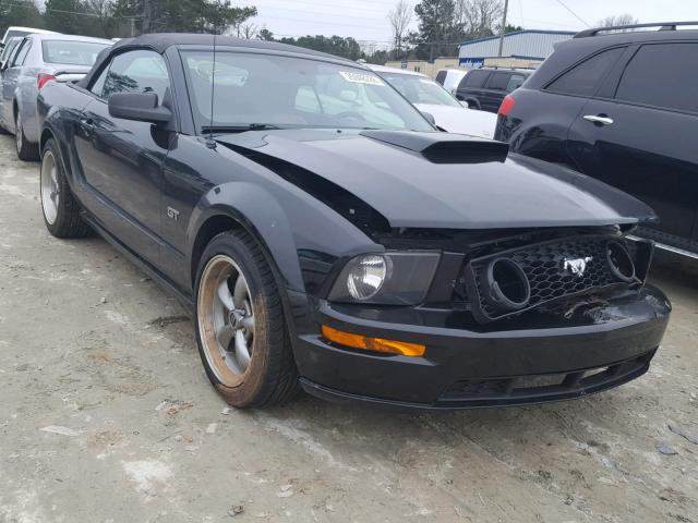 1ZVFT85H955237088 - 2005 FORD MUSTANG GT BLACK photo 1