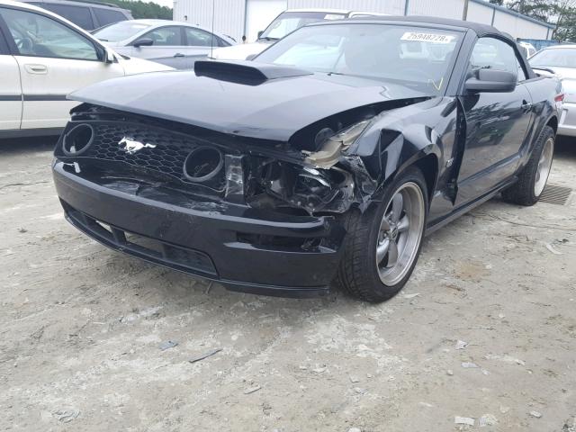 1ZVFT85H955237088 - 2005 FORD MUSTANG GT BLACK photo 2