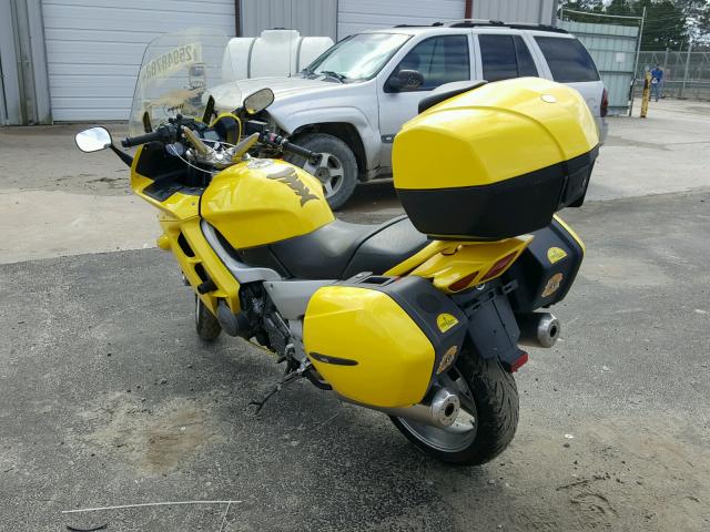 JYARP07E15A003927 - 2005 YAMAHA FJR1300 YELLOW photo 3