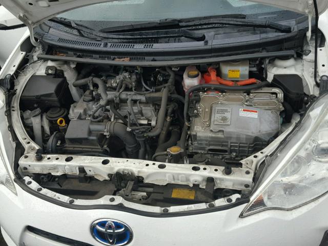 JTDKDTB31C1513231 - 2012 TOYOTA PRIUS C WHITE photo 7