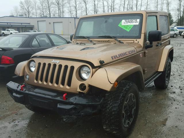 1C4BJWCGXFL669286 - 2015 JEEP WRANGLER R BROWN photo 2