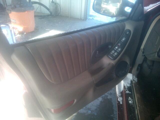 1G2WP52K02F283828 - 2002 PONTIAC GRAND PRIX BURGUNDY photo 9