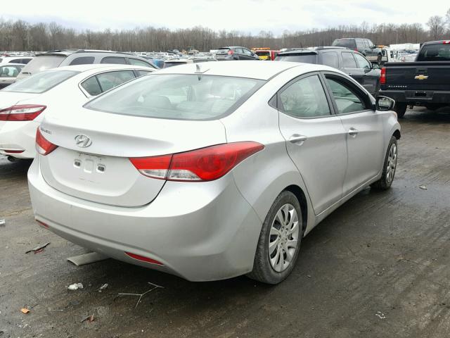 KMHDH4AE4DU557922 - 2013 HYUNDAI ELANTRA GL SILVER photo 4