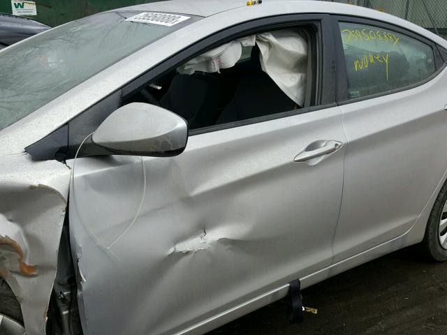 KMHDH4AE4DU557922 - 2013 HYUNDAI ELANTRA GL SILVER photo 9