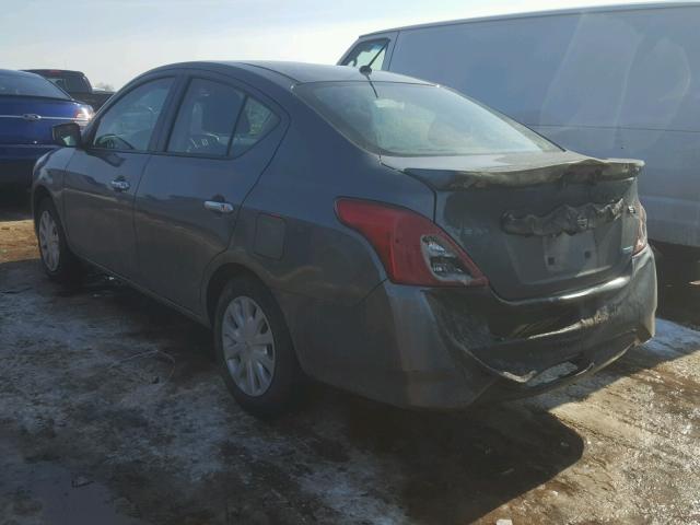 3N1CN7AP7GL821387 - 2016 NISSAN VERSA S GRAY photo 3