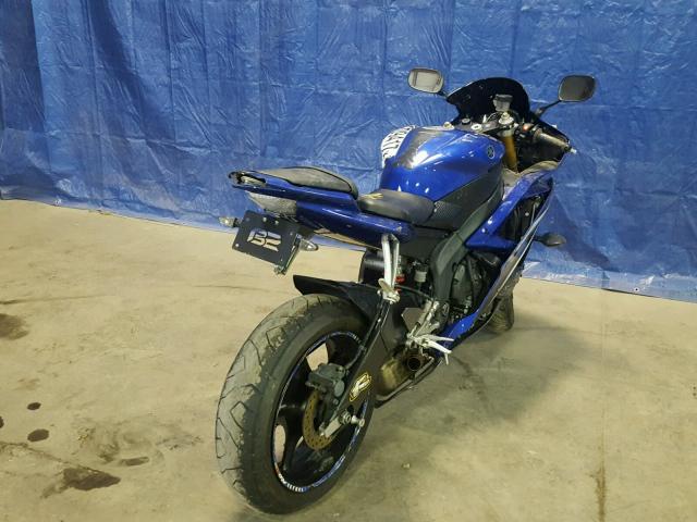 JYARJ12E77A016974 - 2007 YAMAHA YZFR6 L BLUE photo 4