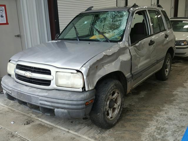 2CNBJ13CX16914004 - 2001 CHEVROLET TRACKER GRAY photo 2