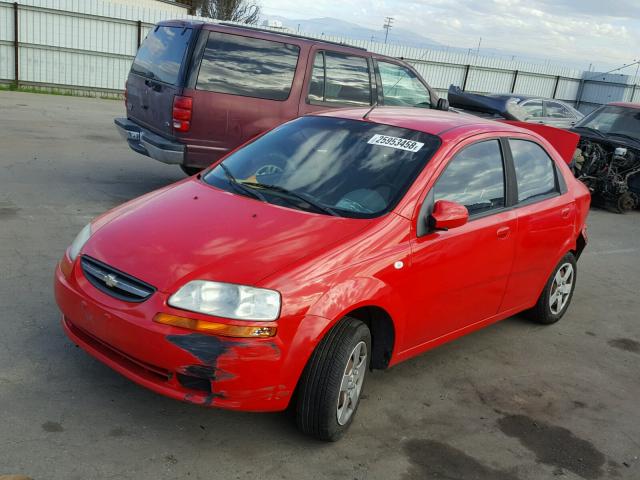 KL1TD52625B476026 - 2005 CHEVROLET AVEO BASE Czerwony zdjęcie 2