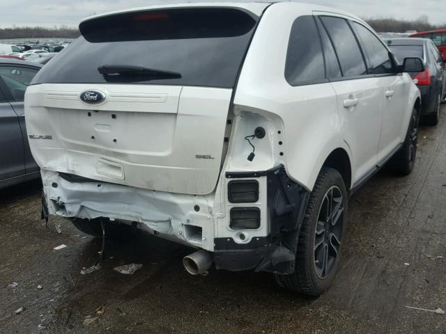 2FMDK3JC8DBB51366 - 2013 FORD EDGE SEL WHITE photo 4