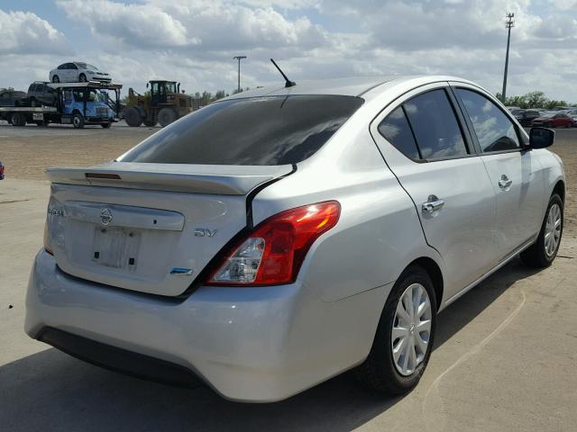 3N1CN7AP8FL840738 - 2015 NISSAN VERSA S SILVER photo 4