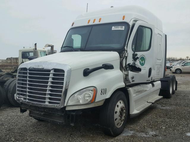 1FUJGLDR7ASAV2558 - 2010 FREIGHTLINER CASCADIA 1 WHITE photo 2