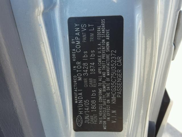 KMHCG35C75U352372 - 2005 HYUNDAI ACCENT GS SILVER photo 10