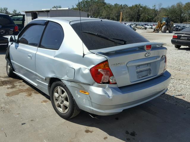 KMHCG35C75U352372 - 2005 HYUNDAI ACCENT GS SILVER photo 3