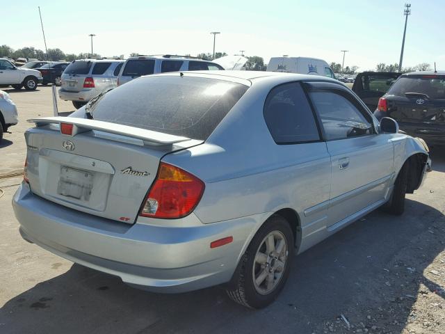 KMHCG35C75U352372 - 2005 HYUNDAI ACCENT GS SILVER photo 4