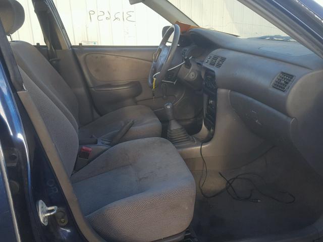 1Y1SK5281WZ405383 - 1998 CHEVROLET GEO PRIZM 蓝色 照片 5