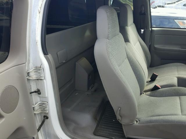 1GTCS196358262432 - 2005 GMC CANYON WHITE photo 6