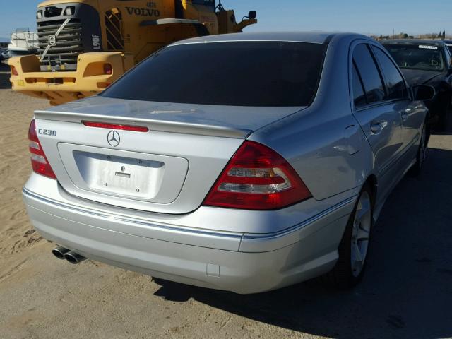 WDBRF52H77F893487 - 2007 MERCEDES-BENZ C 230 SILVER photo 4