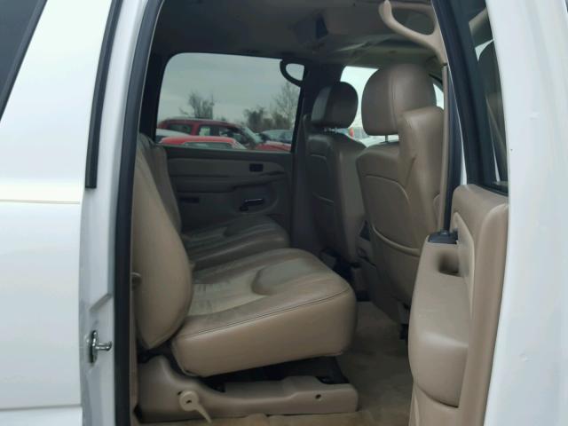 1GKFK66U25J255580 - 2005 GMC YUKON XL D WHITE photo 6