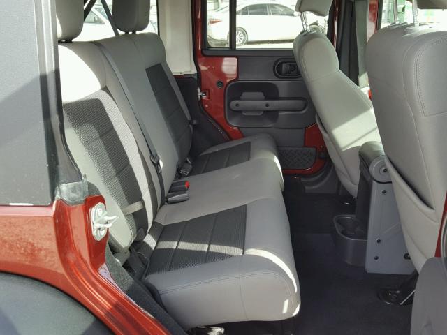 1J4BA3H18AL104847 - 2010 JEEP WRANGLER U BURGUNDY photo 6