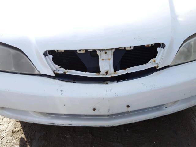 19UUA567XYA058253 - 2000 ACURA 3.2TL WHITE photo 9