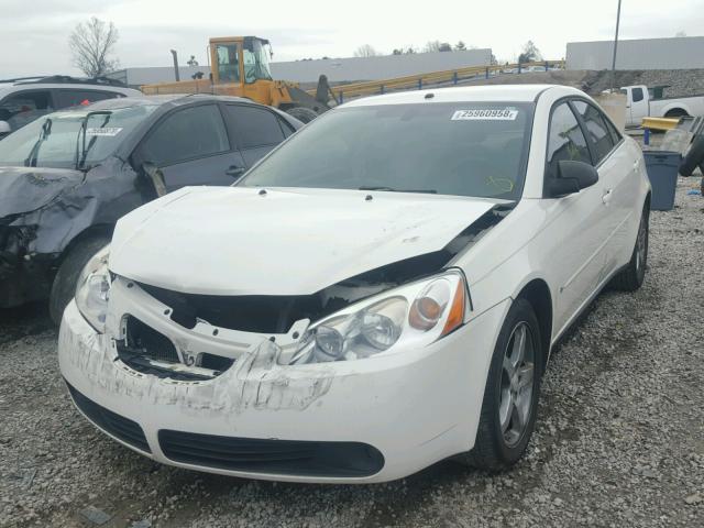 1G2ZG58N974223919 - 2007 PONTIAC G6 BASE WHITE photo 2