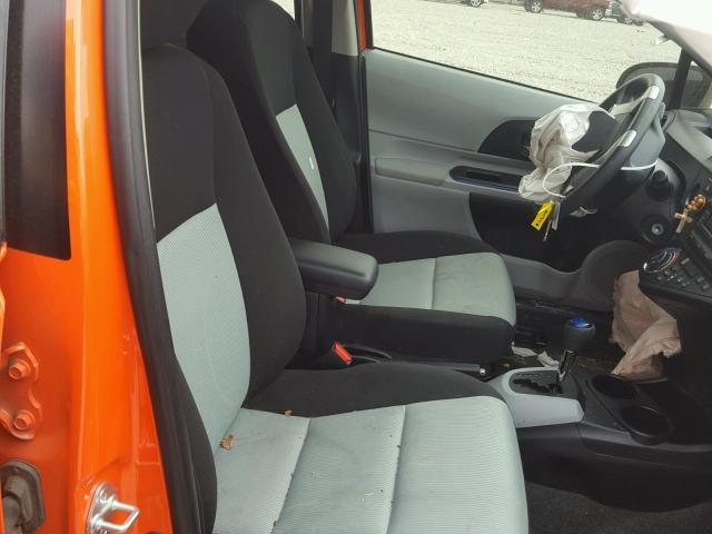 JTDKDTB32D1043180 - 2013 TOYOTA PRIUS C ORANGE photo 5